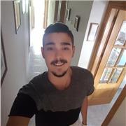 Hola, mi nombre es Alvaro, estoy cursando tercer año del grado de Comercio en la Universidad Complutense. Puedo dar clases de apoyo escolar.